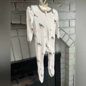 Kyte BABY Howl Zipper Footie